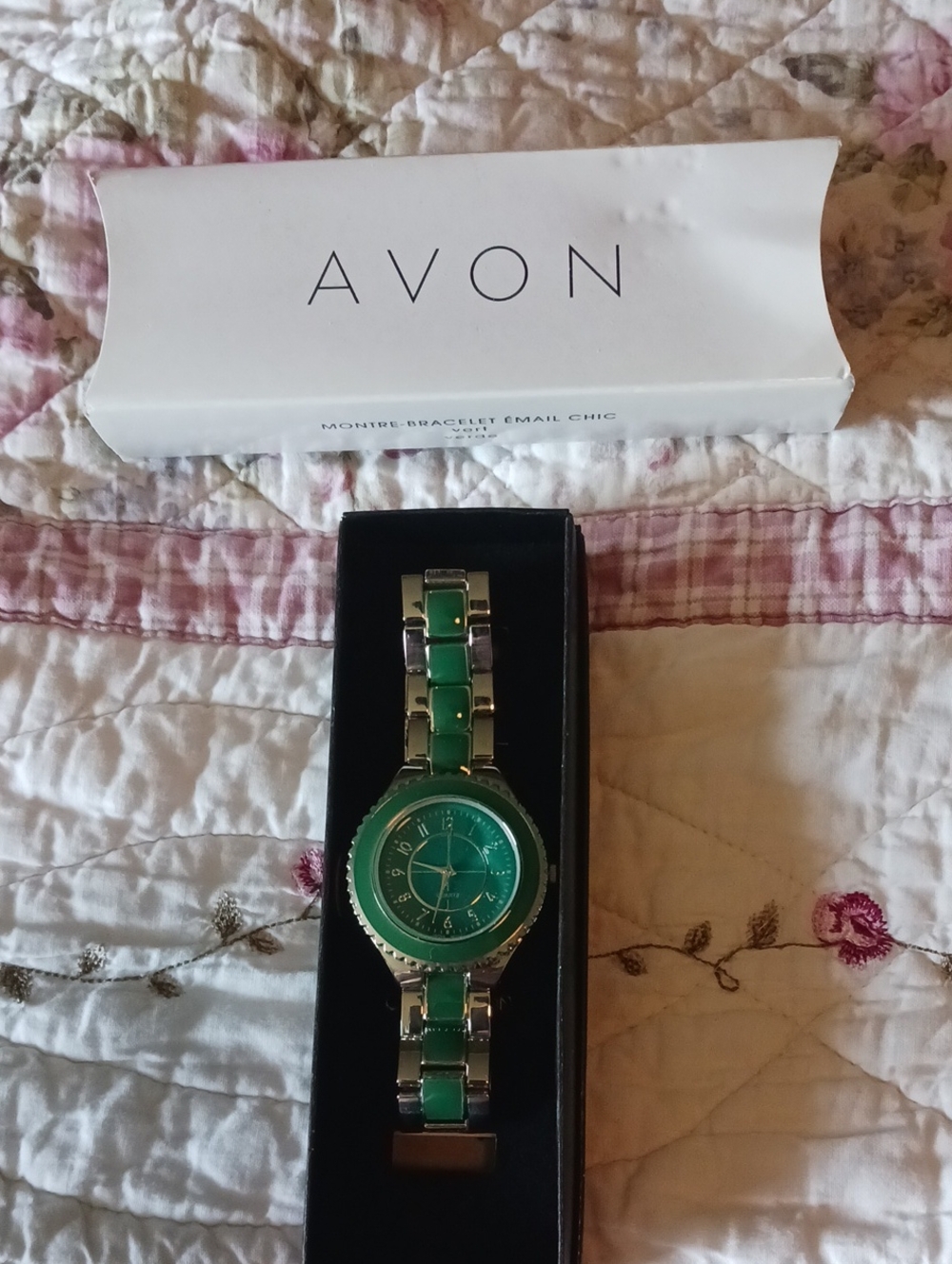 Avon  Vintage Women's Green Link Bracelet Watch